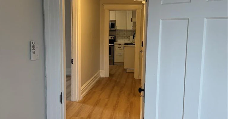 2nd Level-28 Eastbourne Avenue, Hamilton, ON, L8M 2M7 - 16