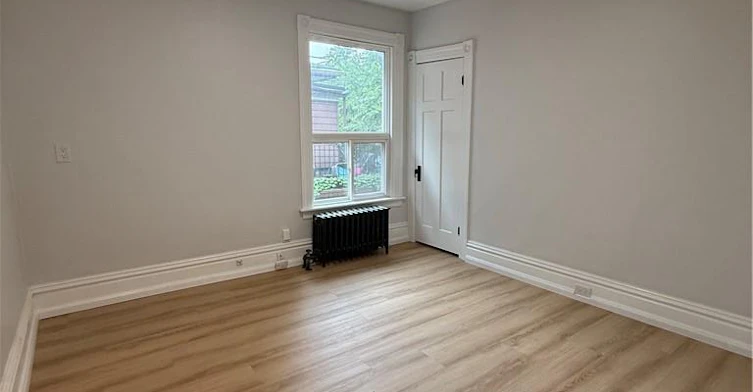 2nd Level-28 Eastbourne Avenue, Hamilton, ON, L8M 2M7 - 14
