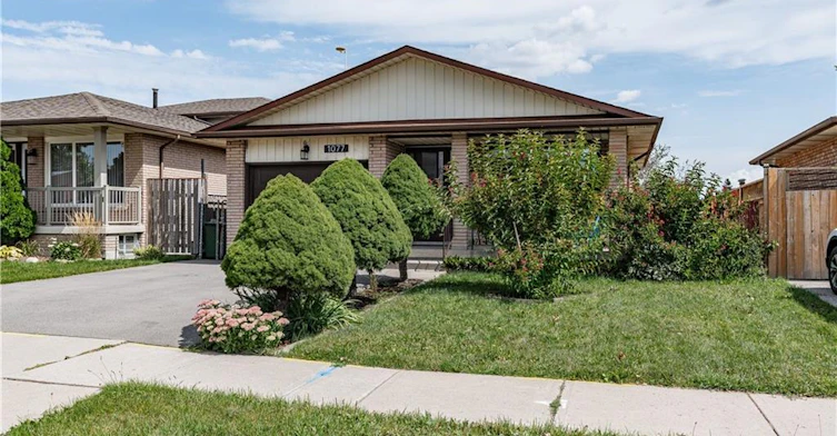Upper-1077 Upper Sherman Avenue, Hamilton, ON, L8V 4R9 - 2