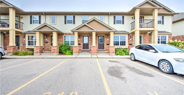 240-3320 Meadowgate Boulevard, London, ON, N6M 0B2
