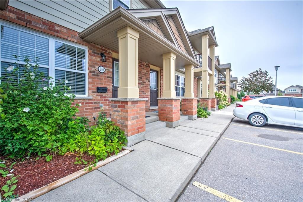 240-3320 Meadowgate Boulevard, London, ON, N6M 0B2 - 2