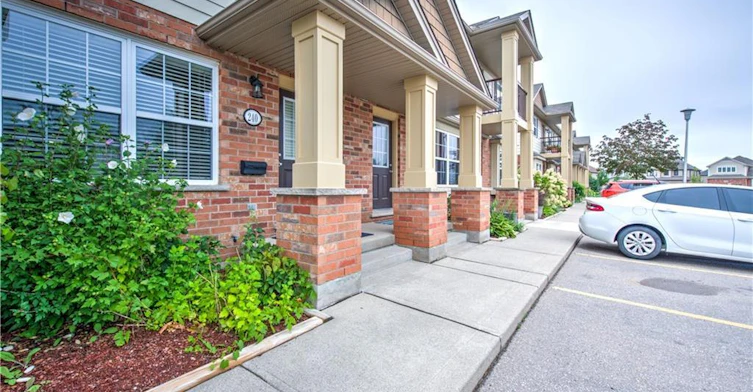 240-3320 Meadowgate Boulevard, London, ON, N6M 0B2 - 2