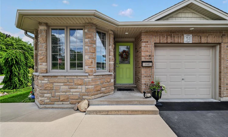 51 Millcroft Drive