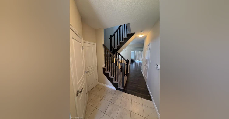 61 John Frederick Drive, Hamilton, ON, L9G 0G6 - 3