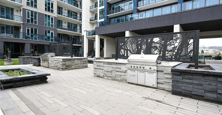 225-16 Concord Place, Grimsby, ON, L3M 4E8 - 25