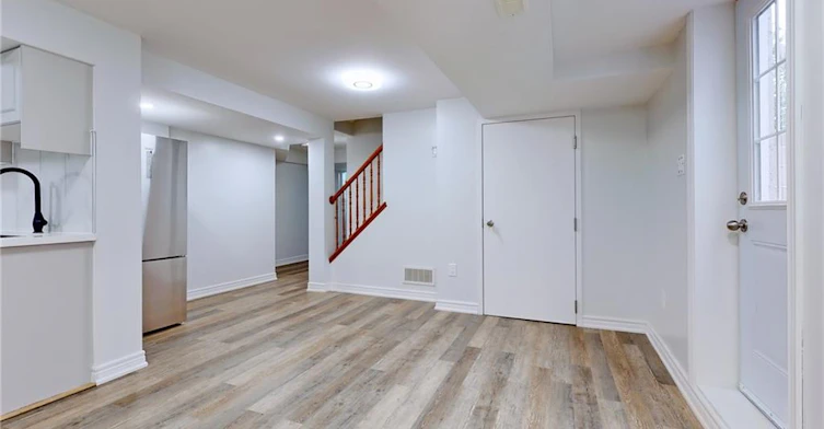 LOWER-4 Sunbeam Drive, Hamilton, ON, L9B 2X9 - 7