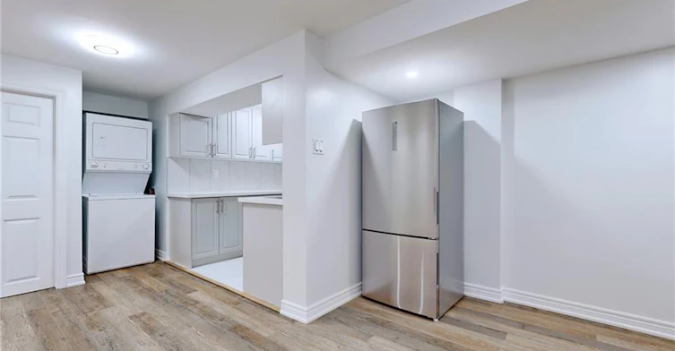 LOWER-4 Sunbeam Drive, Hamilton, ON, L9B 2X9 - 6