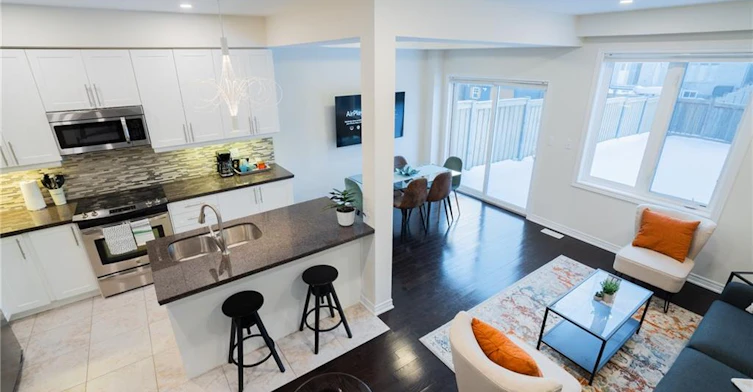 44 Medici Lane, Hamilton, ON, L9B 0G9 - 8