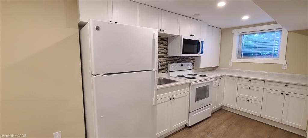 B-120 Elmwood Avenue, Cambridge, ON, N1R 4Y6 - 6