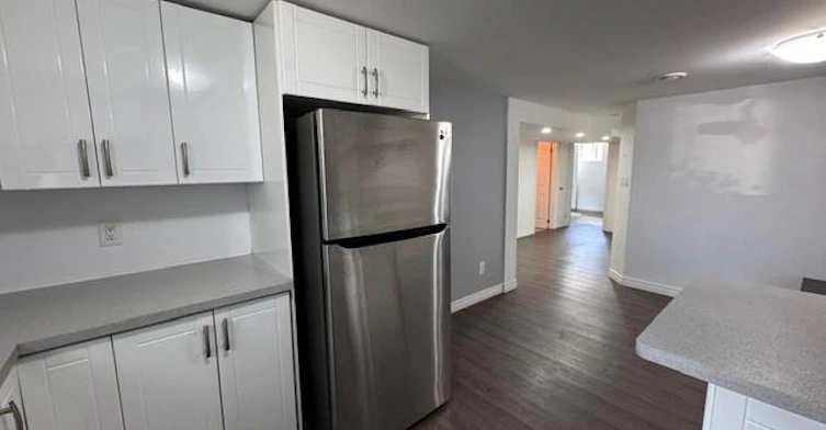 Lower-90 Anna Capri Drive, Hamilton, ON, L8W 1N4 - 13