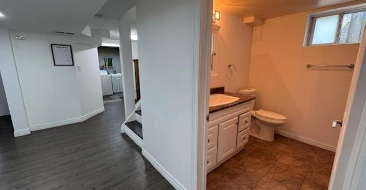 Lower-90 Anna Capri Drive, Hamilton, ON, L8W 1N4 - 20
