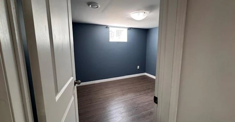 Lower-90 Anna Capri Drive, Hamilton, ON, L8W 1N4 - 24