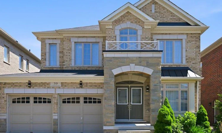 39 Avanti Crescent