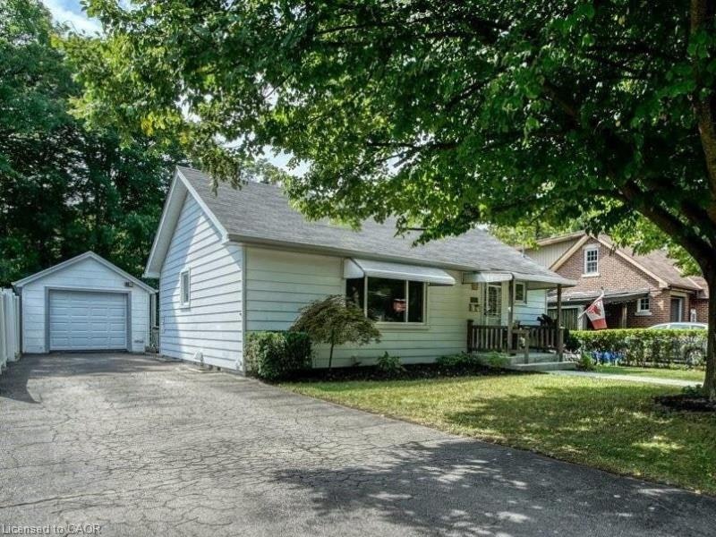 Main-102 Kribs Street, Cambridge, ON, N3C 3N5