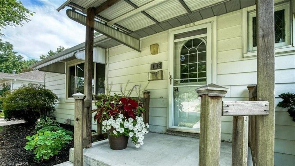 Main-102 Kribs Street, Cambridge, ON, N3C 3N5 - 2