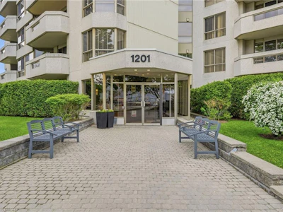 1003-1201 North Shore Boulevard E - 2