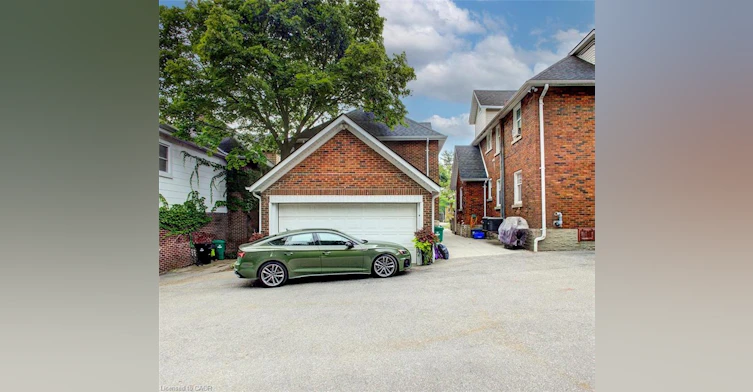 MAIN-96 John Street W, Waterloo, ON, N2L 1C1 - 27
