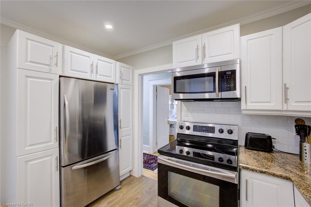 MAIN-96 John Street W, Waterloo, ON, N2L 1C1 - 18