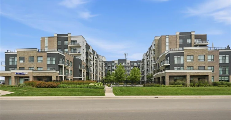 109-5055 Greenlane Road, Lincoln, ON, L0R 1B3