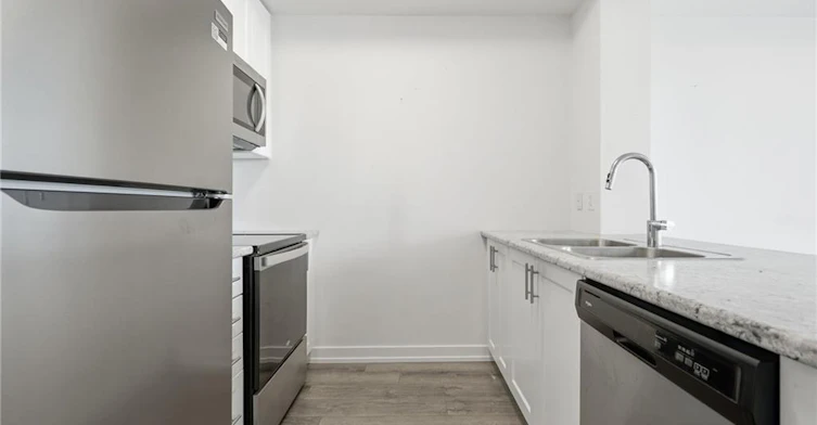 109-5055 Greenlane Road, Lincoln, ON, L0R 1B3 - 12