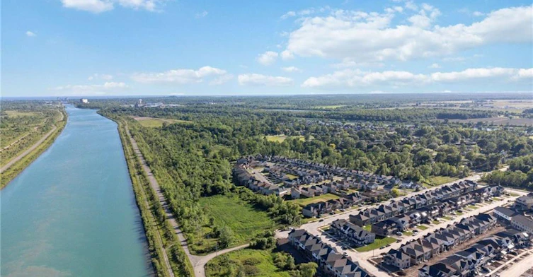 66 Aviron Crescent, Welland, ON, L3B 0M3 - 2