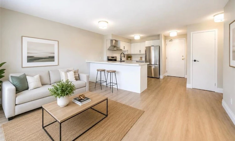 107-30 Hugo Crescent