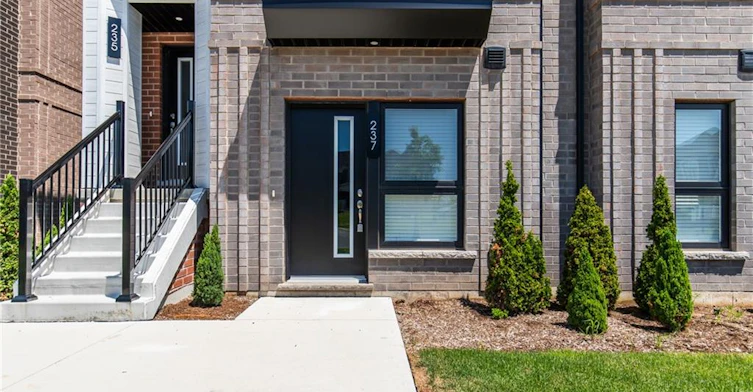 237 Burke Street, Hamilton, ON, L8B 2A9 - 2