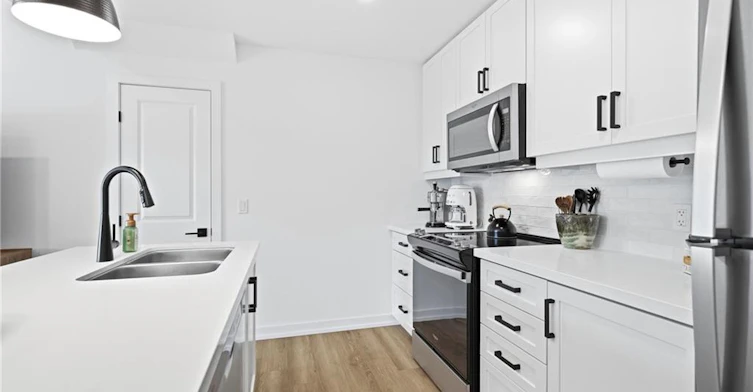 237 Burke Street, Hamilton, ON, L8B 2A9 - 10