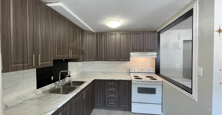 2-15 Empire Street, Welland, ON, L3B 2L3 - 2