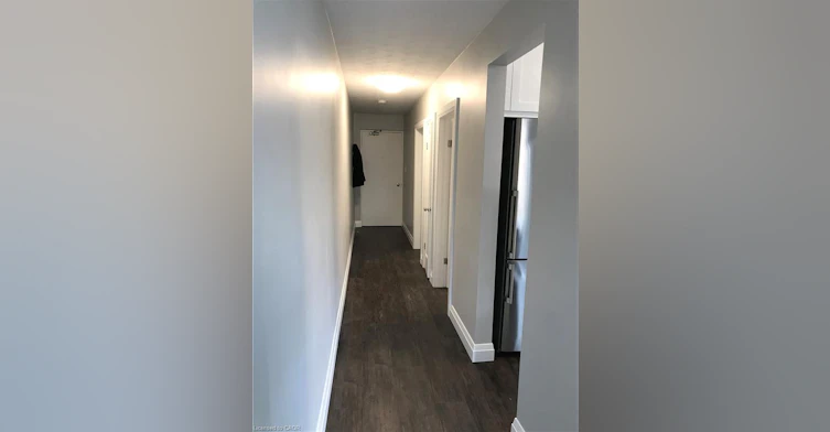 1-273 Lakeshore Road E, Mississauga, ON, L5G 1G8 - 4