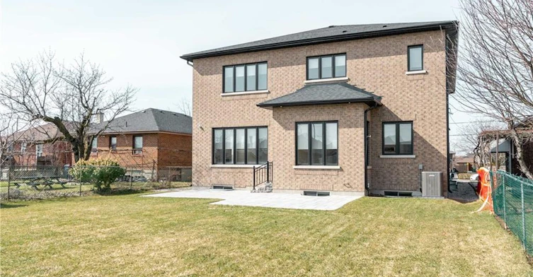 119 Jay Street, Toronto, ON, M6L 2M3 - 44