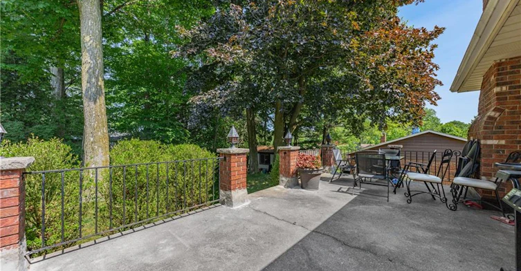 Upper-46 Culpepper Drive, Waterloo, ON, N2L 5L1 - 32