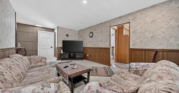 Upper-46 Culpepper Drive, Waterloo, ON, N2L 5L1 - 13