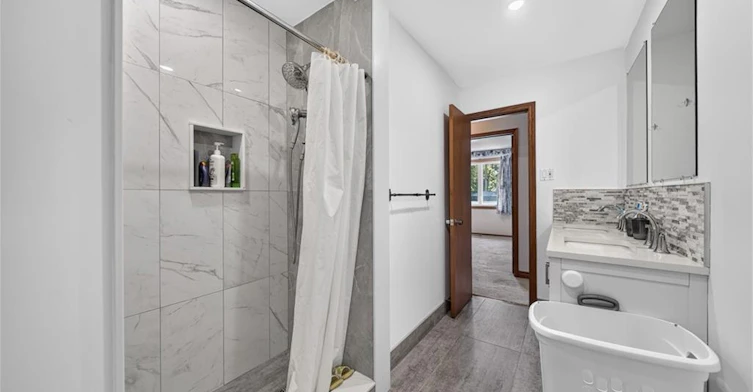 Upper-46 Culpepper Drive, Waterloo, ON, N2L 5L1 - 28
