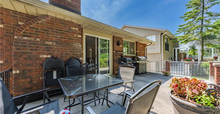 Upper-46 Culpepper Drive, Waterloo, ON, N2L 5L1 - 33