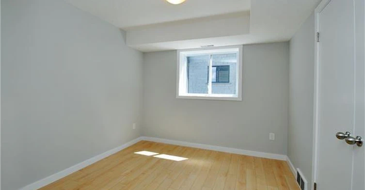 2-4 Chestnut Street, Kitchener, ON, N2H 1T6 - 6