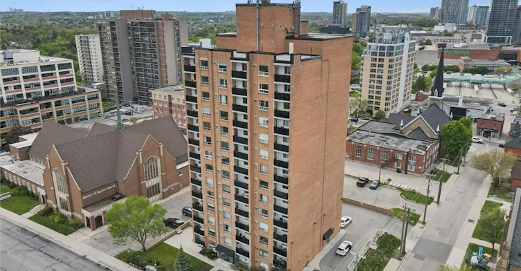 304-64 Benton Street, Kitchener, ON, N2G 4L9