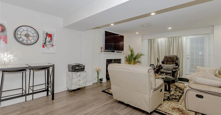 3321 Mintwood Circle, Oakville, ON, L6H 7C3 - 6