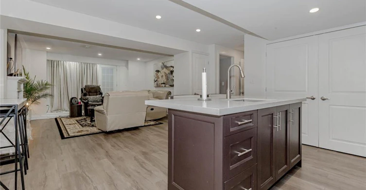 3321 Mintwood Circle, Oakville, ON, L6H 7C3 - 9