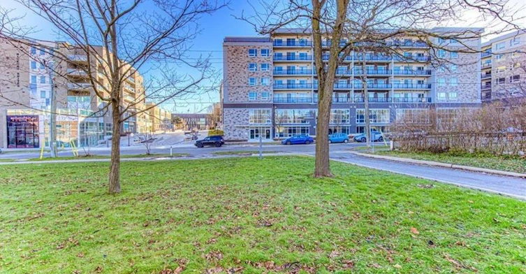 301B-275 Larch Street, Waterloo, ON, N2L 3R2 - 2