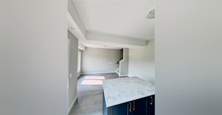 3-10 South Creek Drive, Kitchener, ON, N2R 0T9 - 10