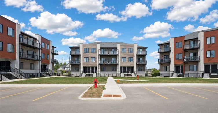 3-10 South Creek Drive, Kitchener, ON, N2R 0T9
