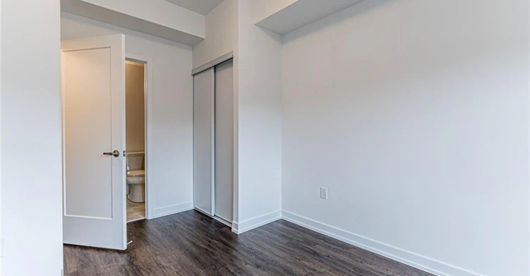 E2-20 Palace Street, Kitchener, ON, N2E 3R9 - 23