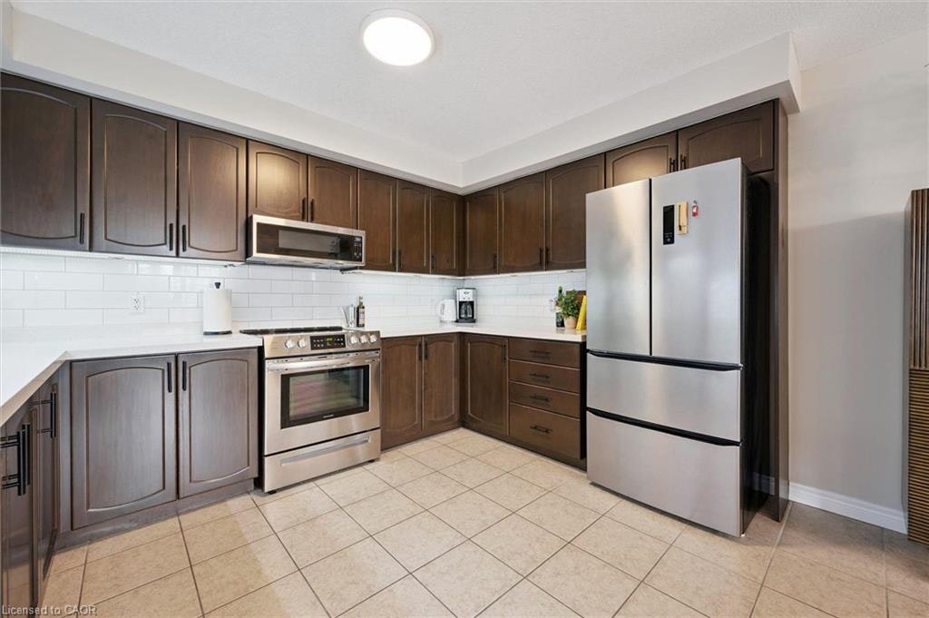 202-904 Paisley Road, Guelph, ON, N1K 0C6