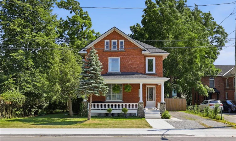 41 Maple Avenue