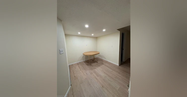 40 Jay Street, Brampton, ON, L6Z 3V5 - 9