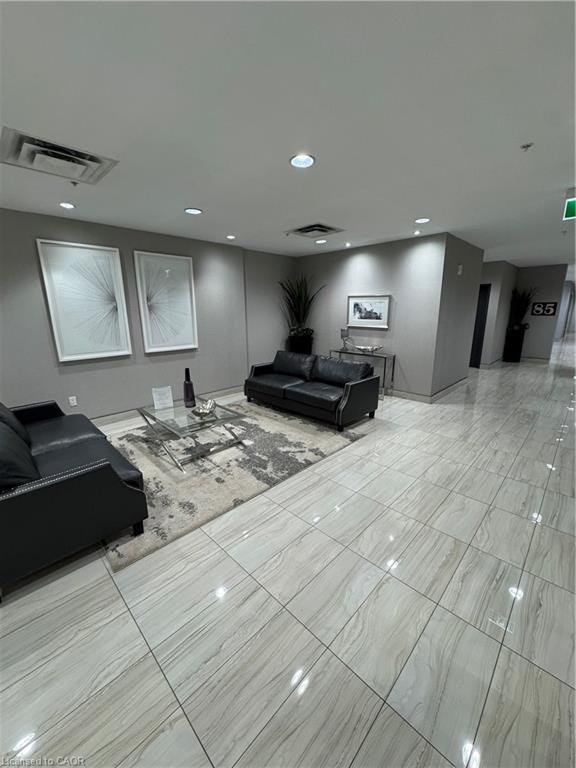 105-85 Robinson Street, Hamilton, ON, L8P 0B9 - 2