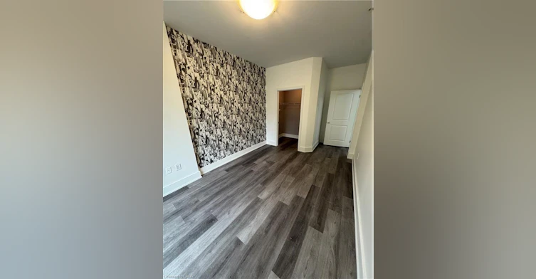 105-85 Robinson Street, Hamilton, ON, L8P 0B9 - 10