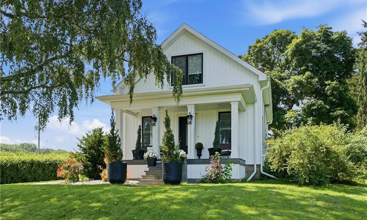 219 Ridge Road W