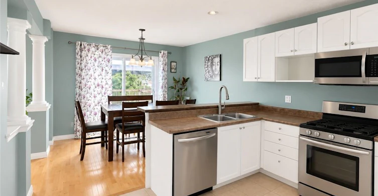 Upper-72 Newcastle Drive, Kitchener, ON, N2R 1X2 - 7
